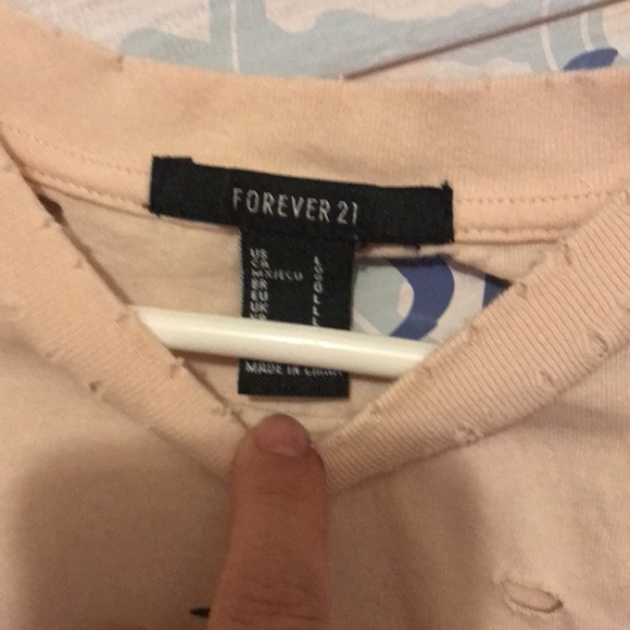 2 Forever 21 Cropped Shirts NEW YORK & Joshua Tree - Picture 3 of 7